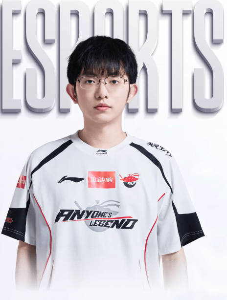 上赛季在西甲场均6.3分！媒体人：吉林男篮签下贾斯丁·科布斯